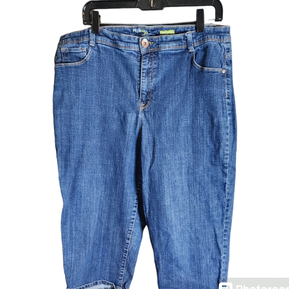 Style & Co Jean Capri size 18